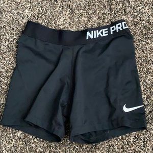 black nike pro shorts